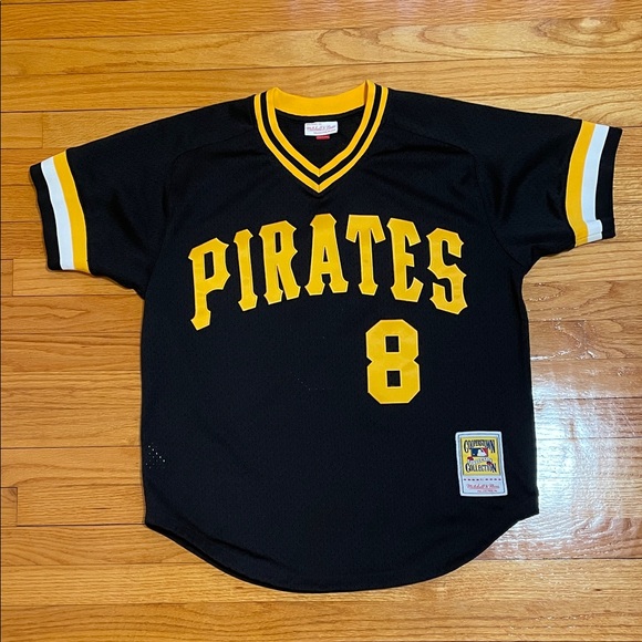 Mitchell & Ness Other - Mitchell & Ness Stargell #8 Pittsburg Pirates Baseball Jersey Black Size L (44)